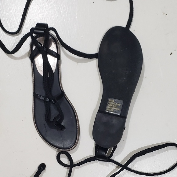 Madden Girl Black Gladiators size 5.5 NIB - Picture 2 of 5